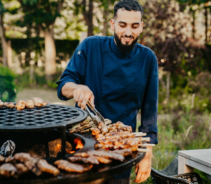 Grill and buffet evenings on Thursdays and Saturdays