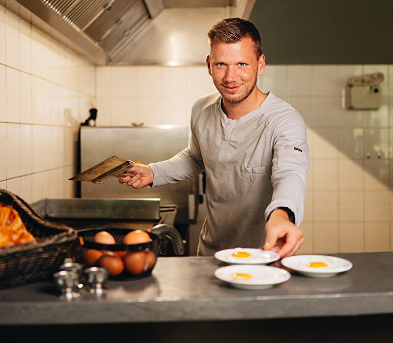 Cosy breakfast 'at home' or still in our restaurant?