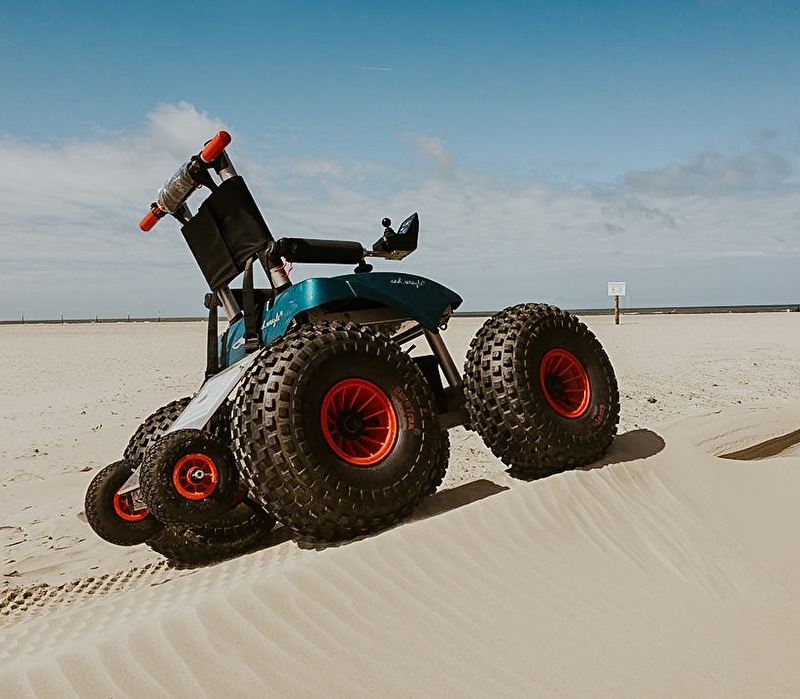 Beach wheelchair