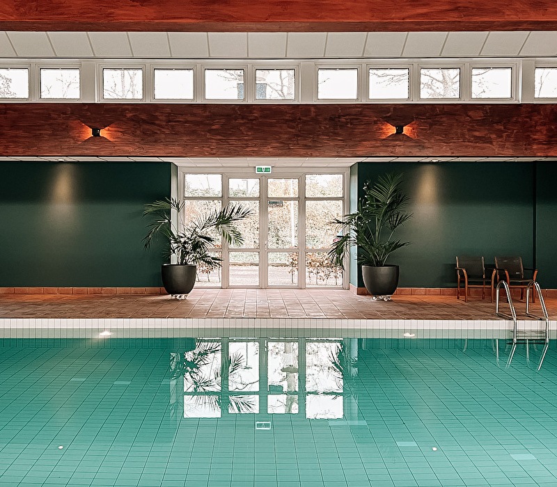 Schwimmbad und Wellness