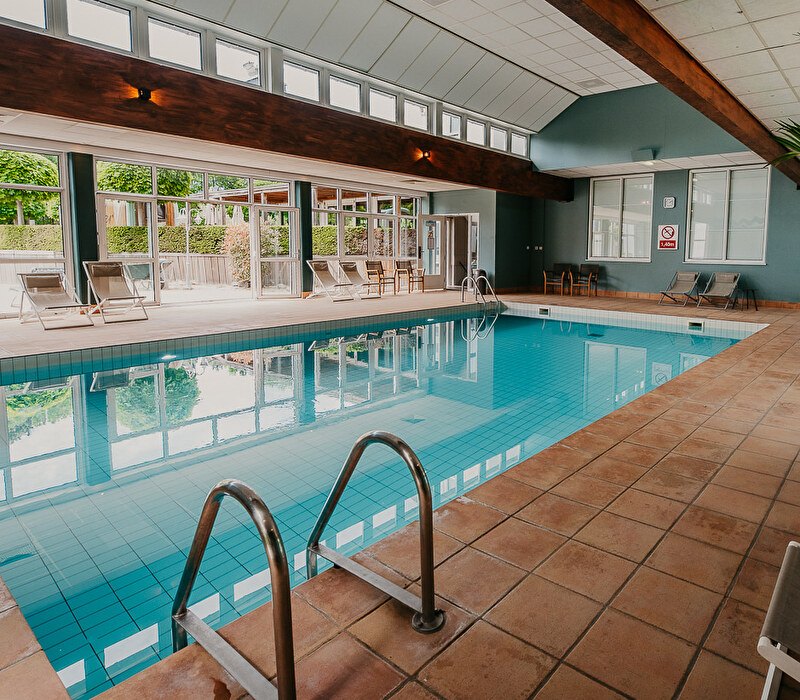 Verwarmd binnenzwembad en wellness